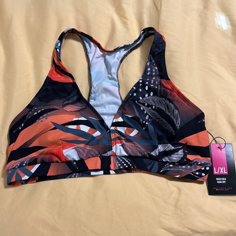 LICI FIT LARGE top NWT
